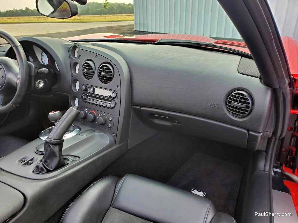 Used 2003 Dodge Viper SRT-10 image 54