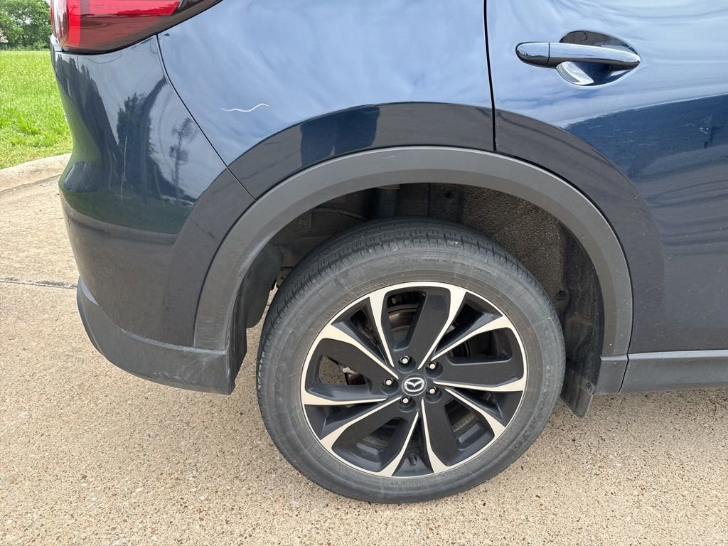 Used 2023 MAZDA CX-5 AWD 2.5 S w/ Premium Plus Pkg image 6