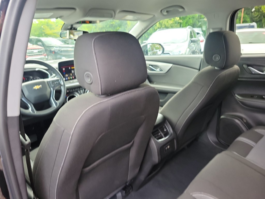 Used 2025 Chevrolet Blazer LT FWD image 14