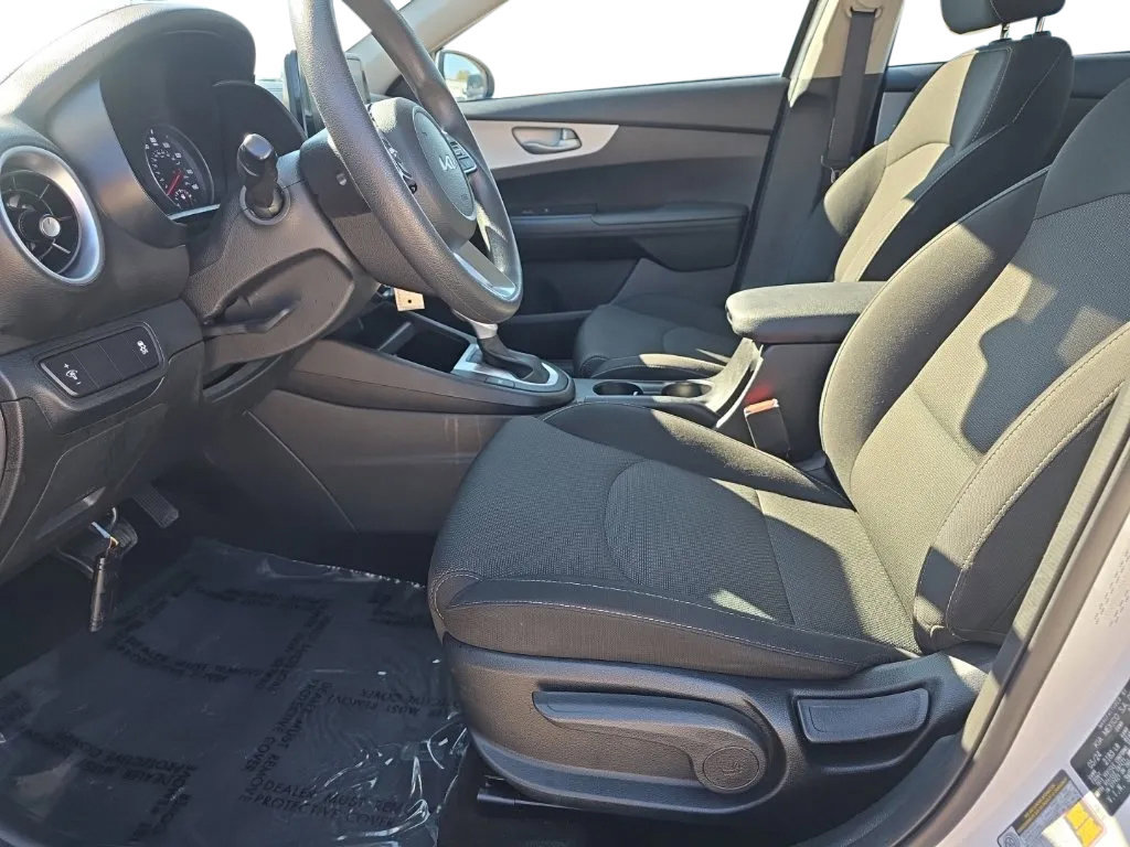 Used 2024 Kia Forte LXS FWD image 15