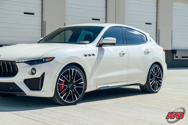 Used 2019 Maserati Levante Trofeo AWD/4WD image 46