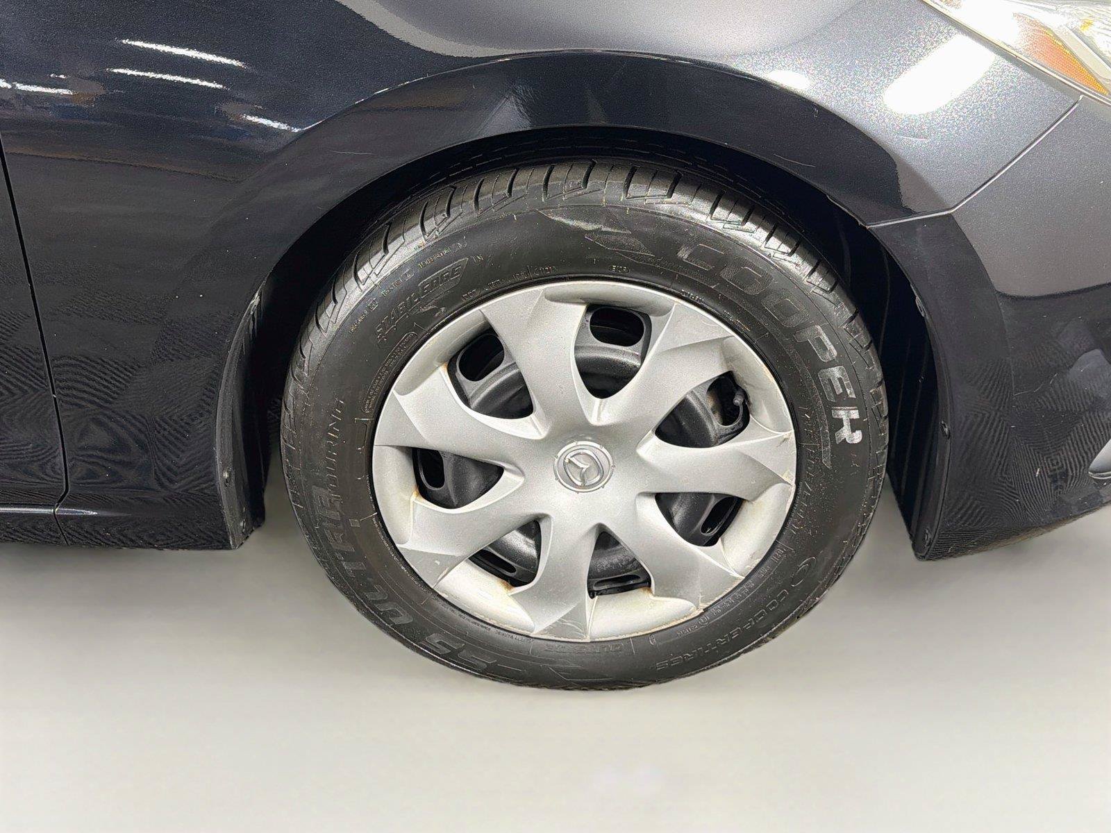 Used 2014 MAZDA MAZDA3 i Sport FWD image 33