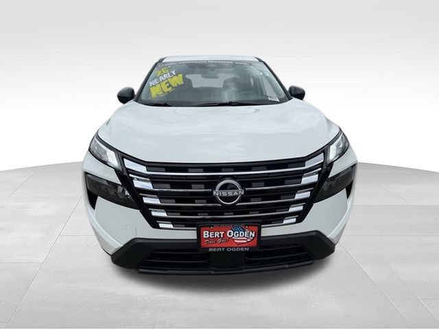 Certified 2026 Nissan Rogue S FWD image 2