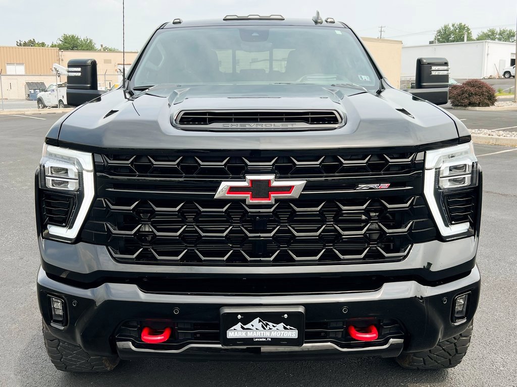 Used 2025 Chevrolet Silverado 2500 ZR2 w/ Technology Package image 16