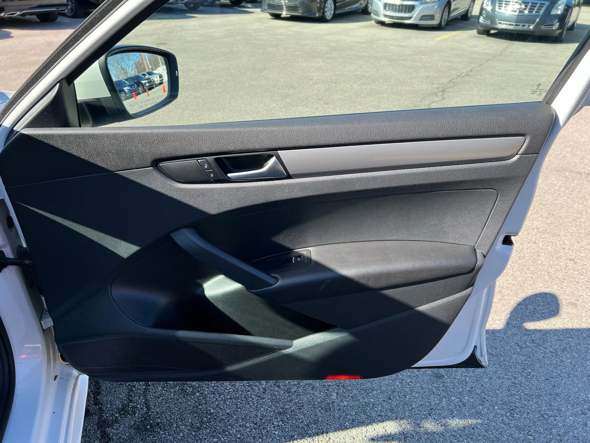 Used 2013 Volkswagen Passat 2.5 S image 20