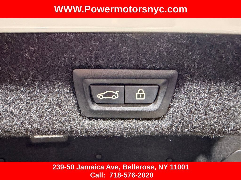 Used 2020 BMW 530i xDrive w/ Convenience Package AWD/4WD image 10