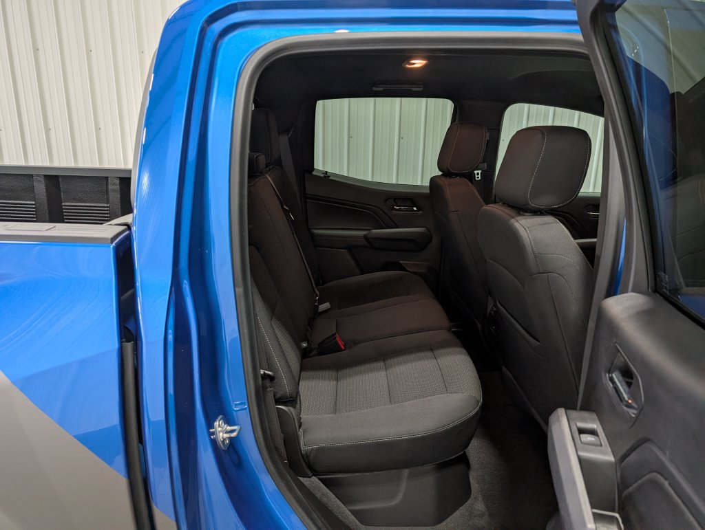 Used 2024 Chevrolet Colorado LT w/ LT Convenience Package II AWD/4WD image 26