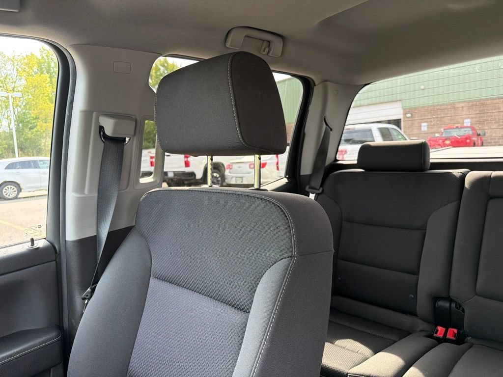 Used 2018 Chevrolet Silverado 1500 LT w/ All Star Edition AWD/4WD image 11