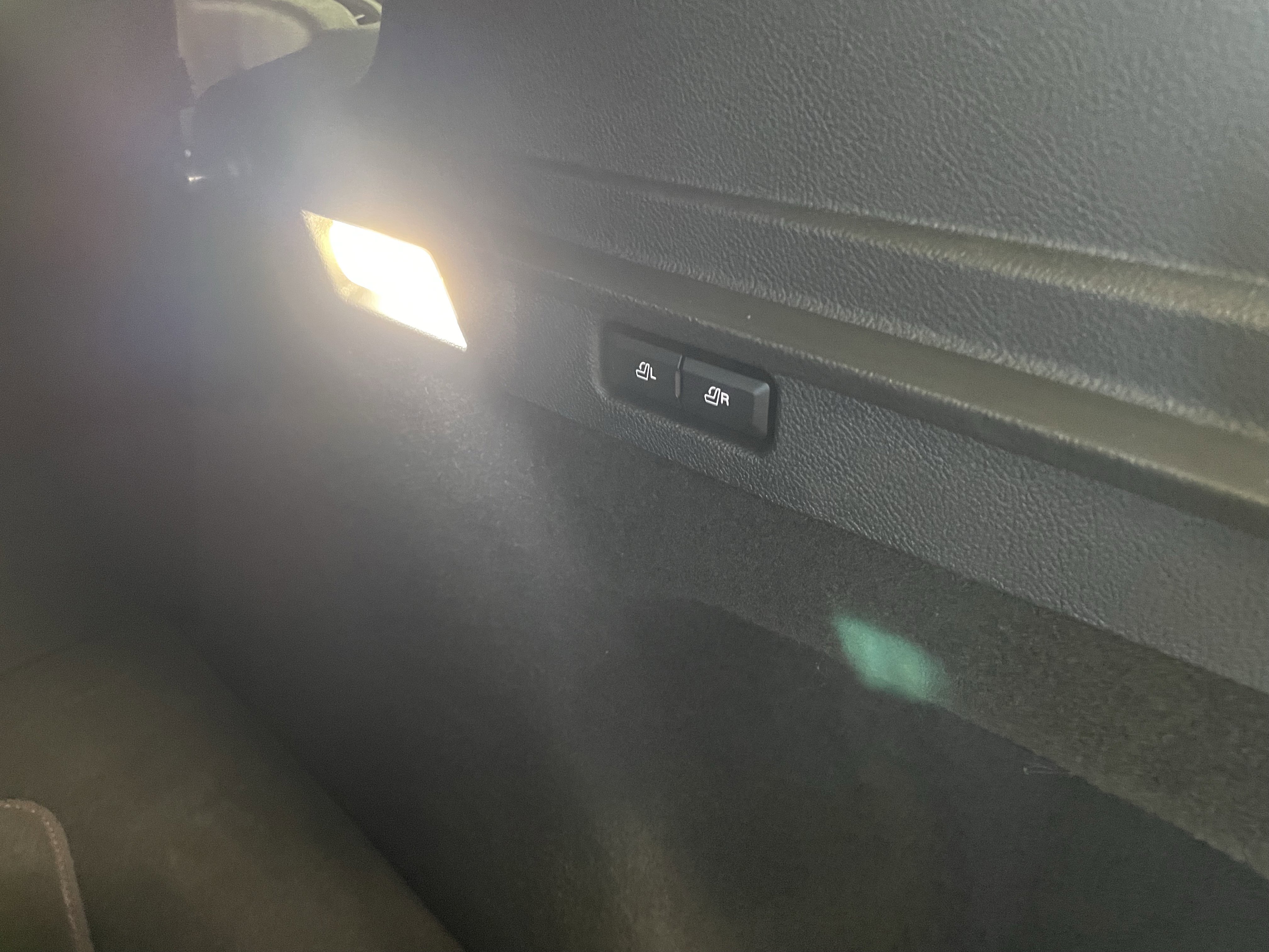 Used 2023 Lincoln Corsair Reserve w/ Equipment Group 202A image 29