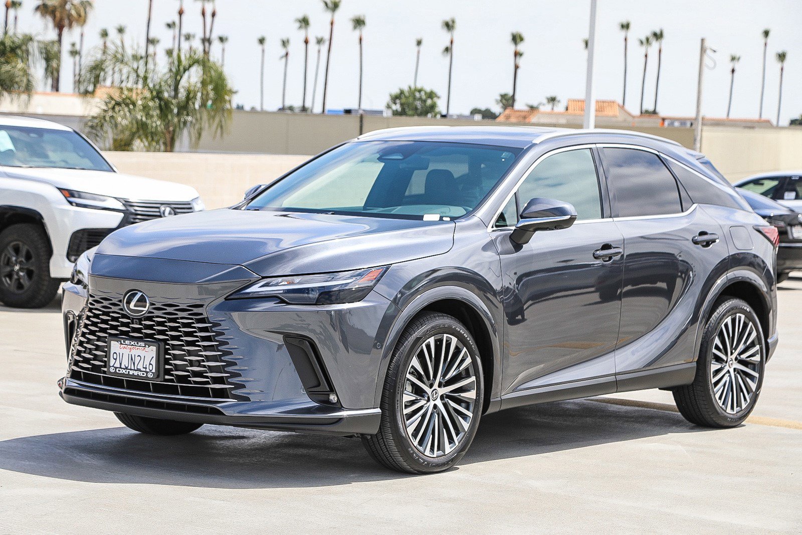 Used 2025 Lexus RX 350 Premium Plus w/ Convenience Package AWD/4WD image 3