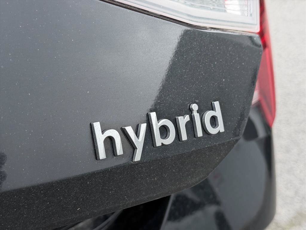 Used 2023 Hyundai Elantra Limited FWD image 10