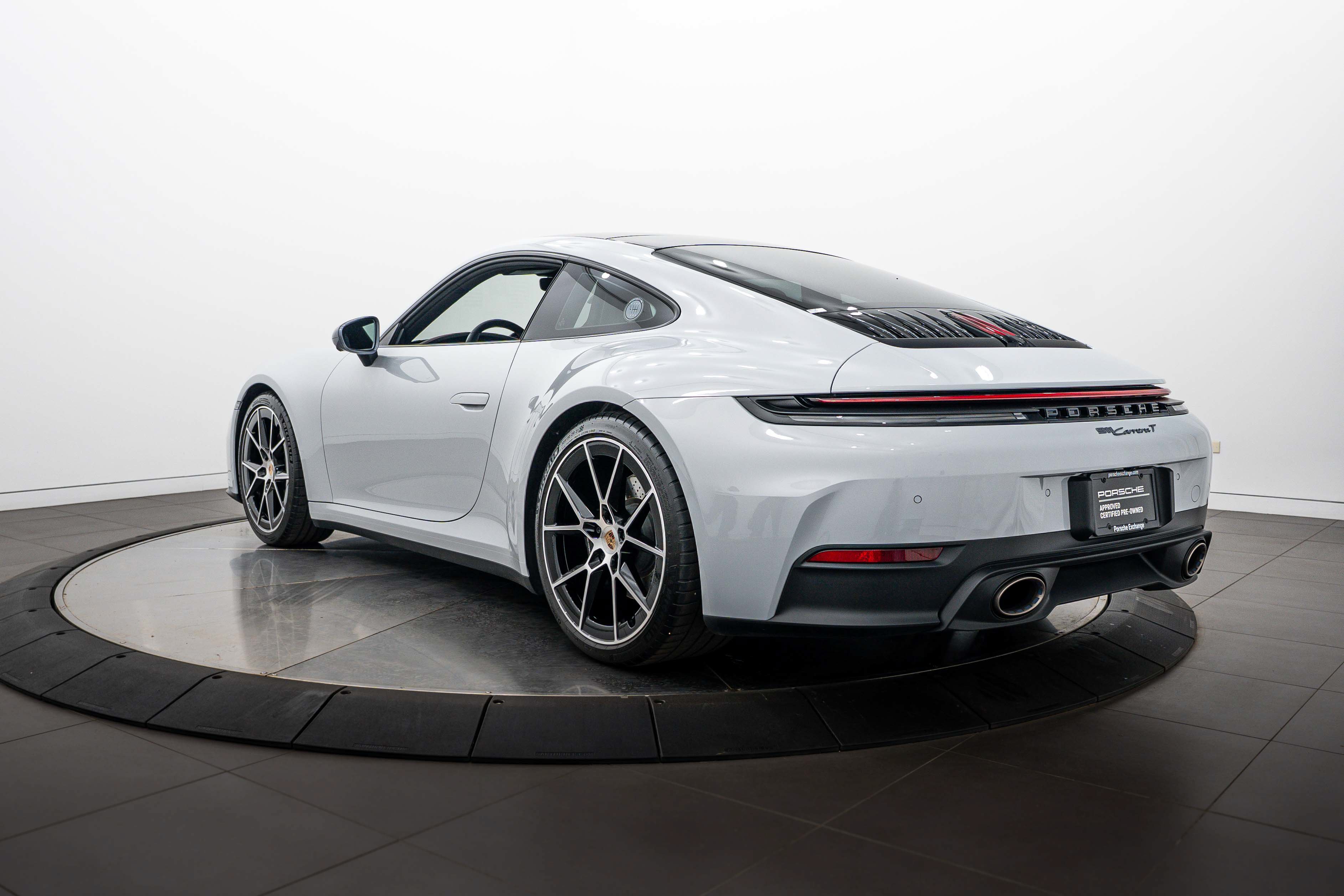 Certified 2026 Porsche 911 Carrera T RWD image 3