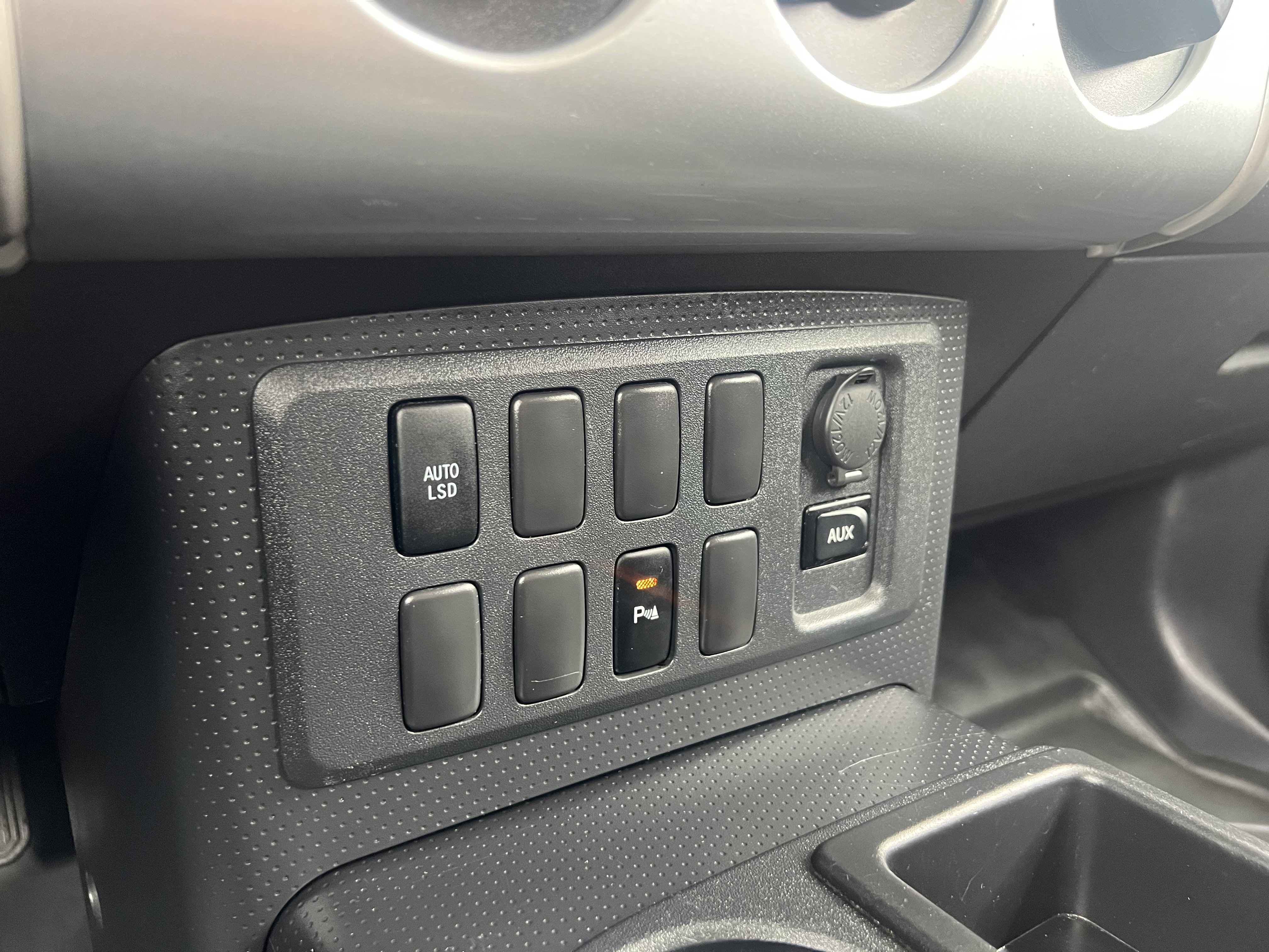 Used 2008 Toyota FJ Cruiser 2WD image 19