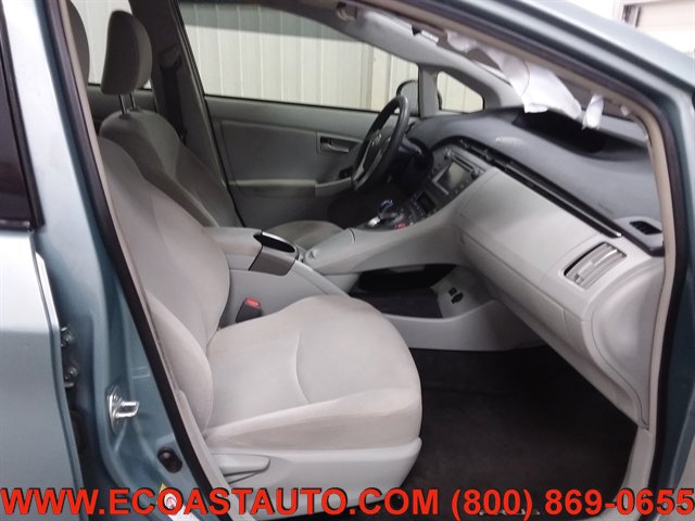Used 2014 Toyota Prius Two FWD image 13