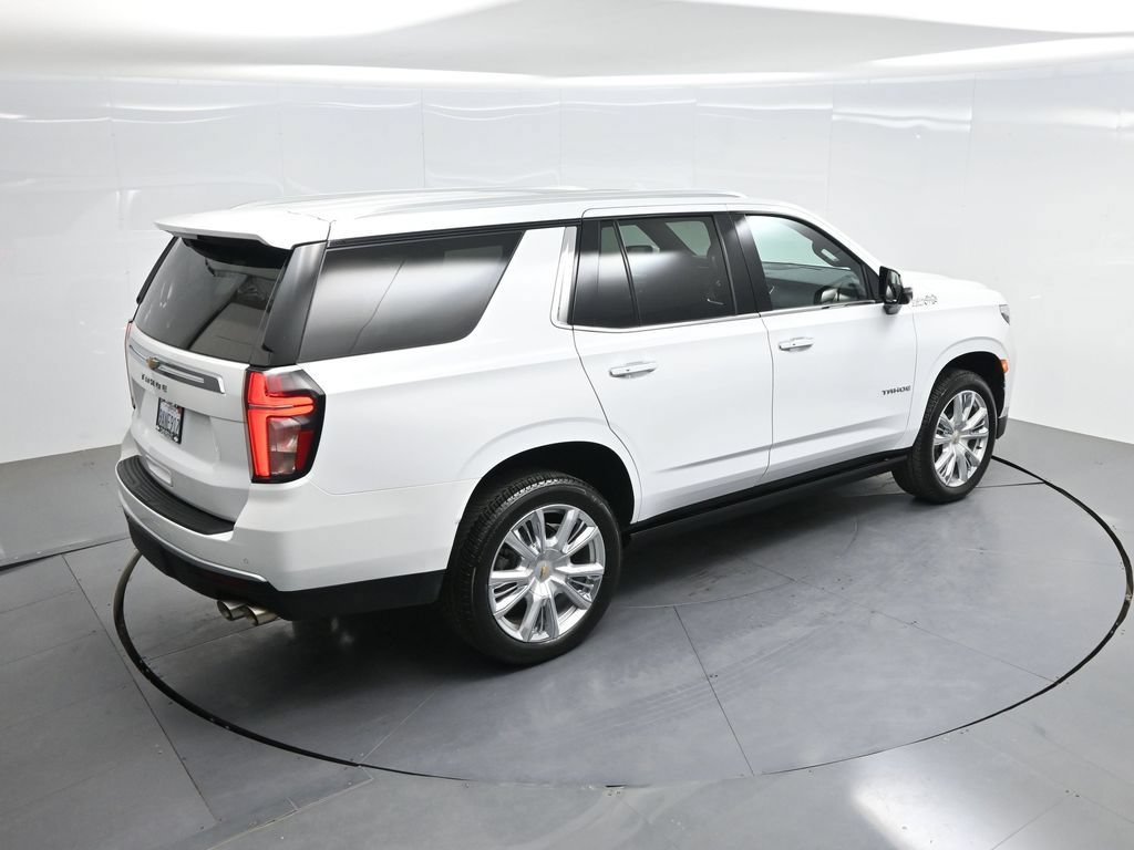 Used 2022 Chevrolet Tahoe High Country w/ Premium Package 2 AWD/4WD image 59