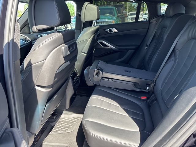 Used 2022 BMW X6 xDrive40i AWD/4WD image 44
