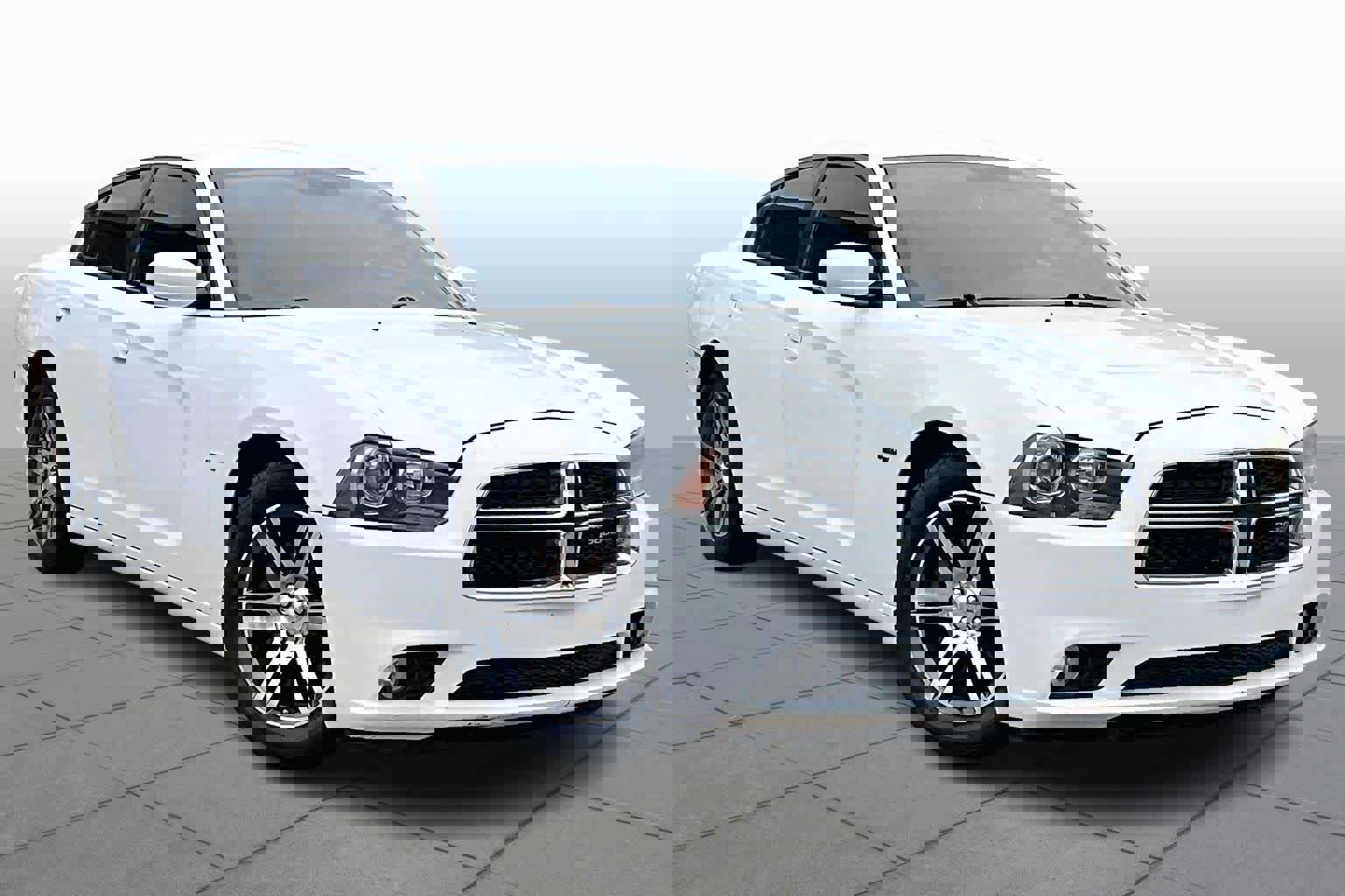 Used 2014 Dodge Charger R/T RWD image 3