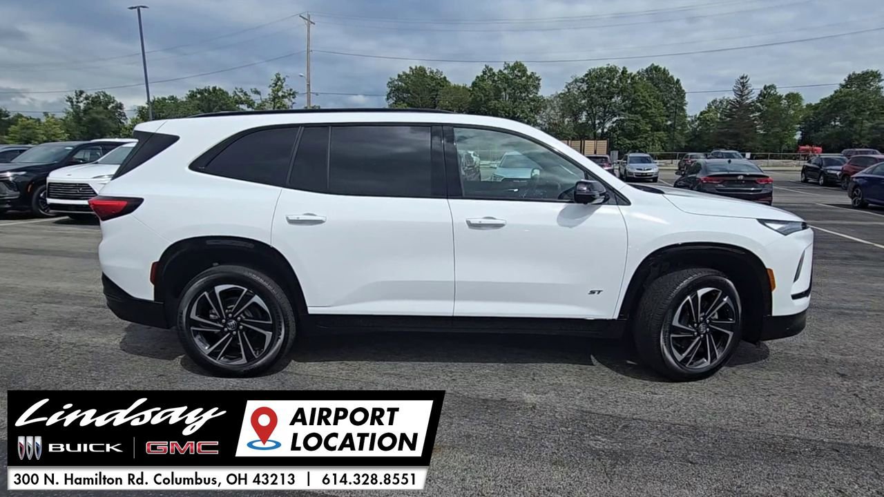 New 2026 Buick Enclave Sport Touring w/ Power Package image 9