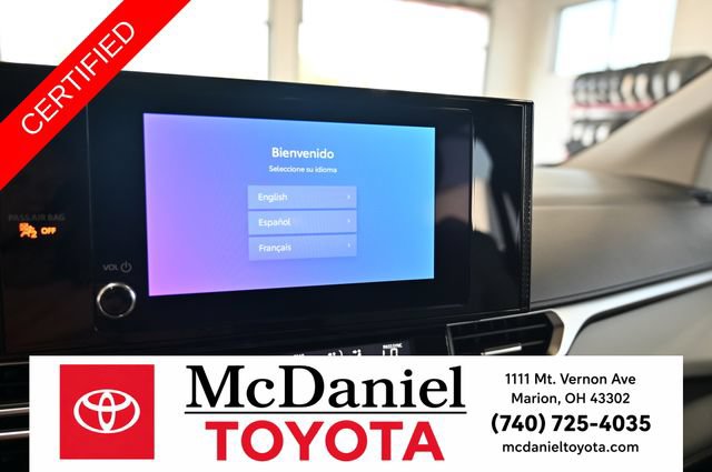 Certified 2025 Toyota Sienna LE AWD/4WD image 17