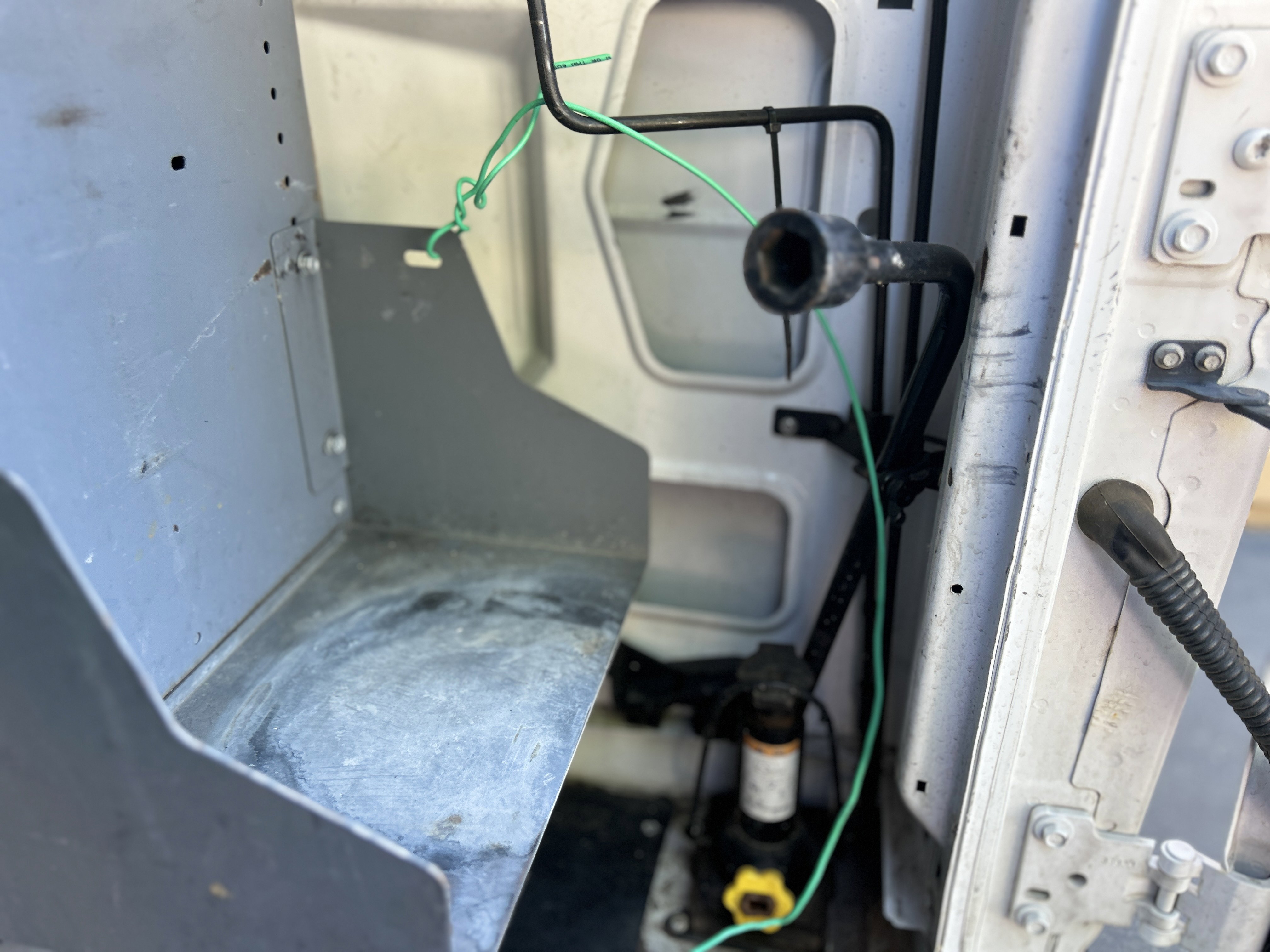 Used 2014 Ford E-150 and Econoline 150 w/ Power Group RWD image 31