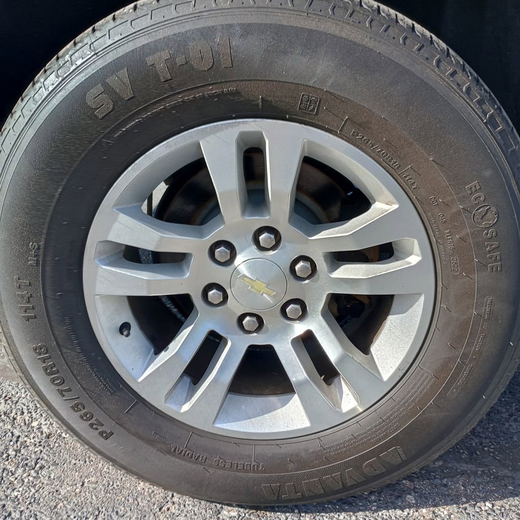 Used 2019 Chevrolet Suburban LT RWD image 25