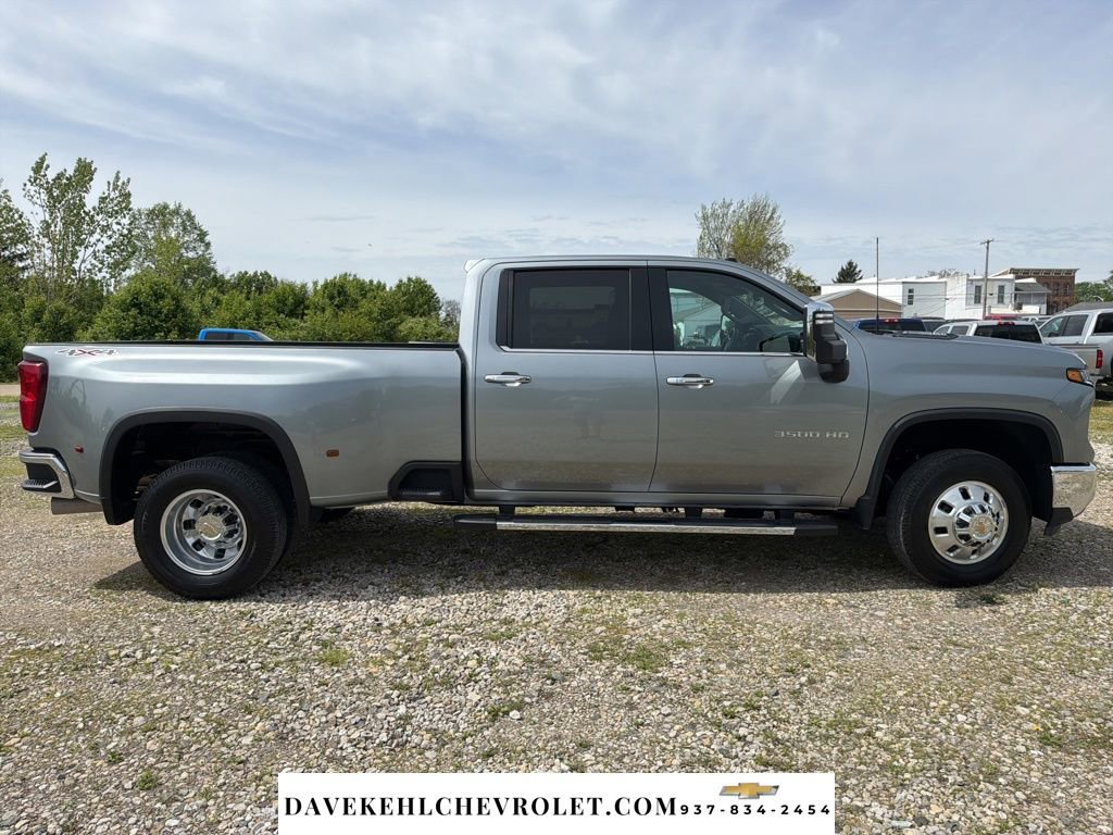 Used 2024 Chevrolet Silverado 3500 LTZ w/ LTZ Plus Package AWD/4WD image 7