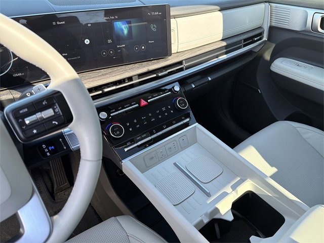 Certified 2024 Hyundai Santa Fe Limited image 28