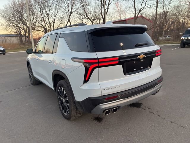 Used 2026 Chevrolet Traverse LT w/ Sun and Wheel Package image 11