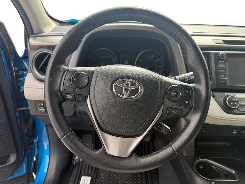 Used 2017 Toyota RAV4 XLE image 12