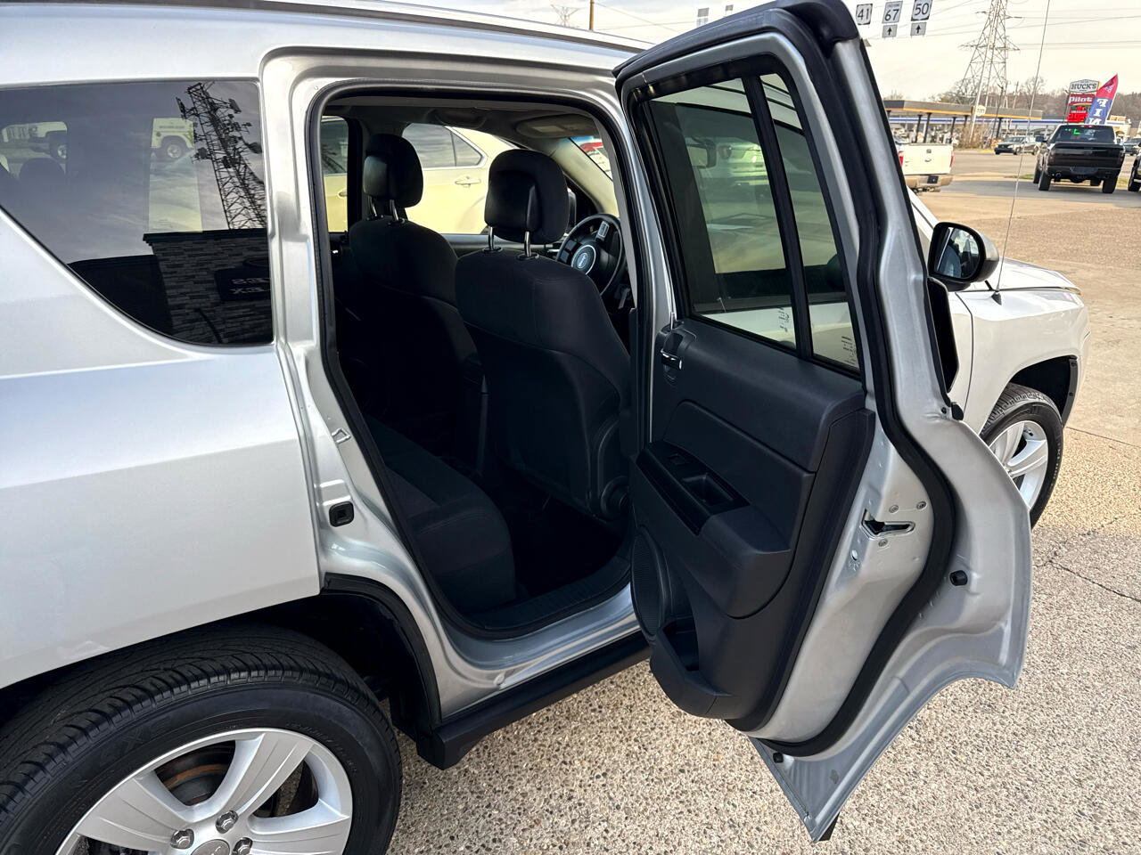 Used 2012 Jeep Compass Latitude image 14