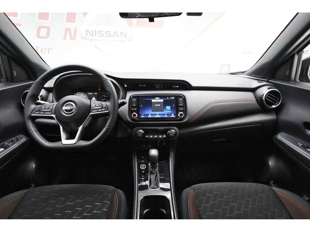 Used 2024 Nissan Kicks SR FWD image 7
