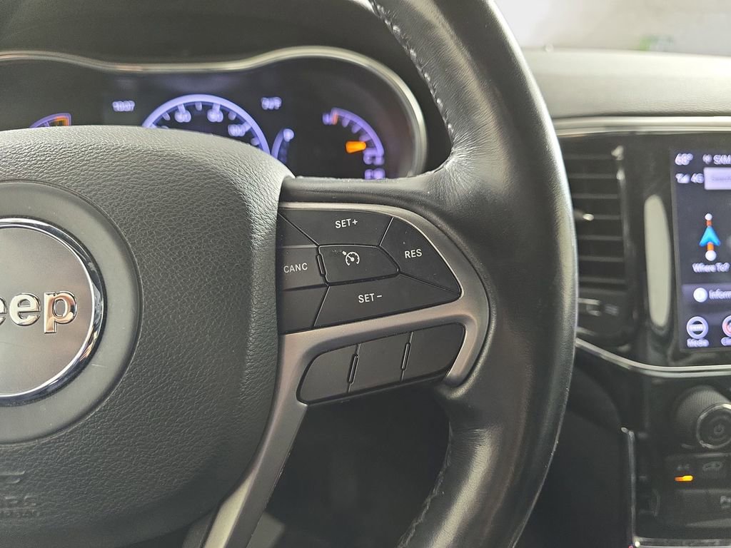 Used 2021 Jeep Grand Cherokee Laredo X image 21