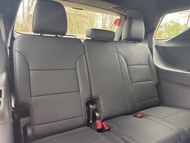 New 2026 Chevrolet Traverse LT image 14