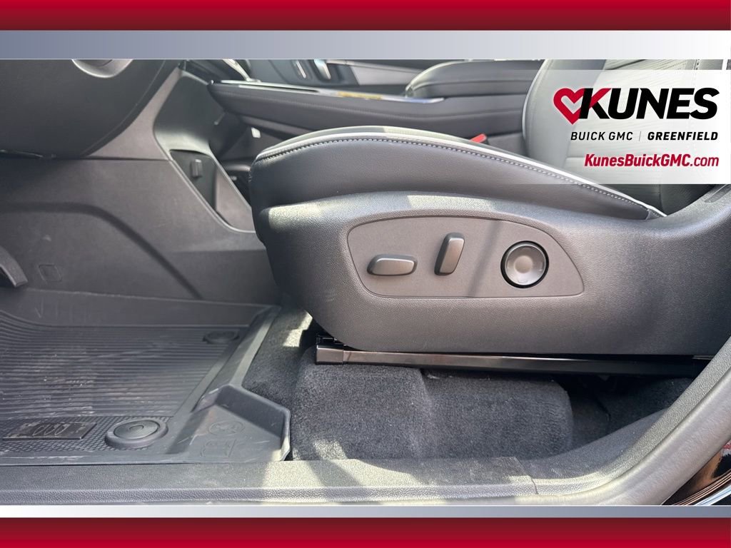 New 2026 Buick Enclave Sport Touring w/ Power Package image 17