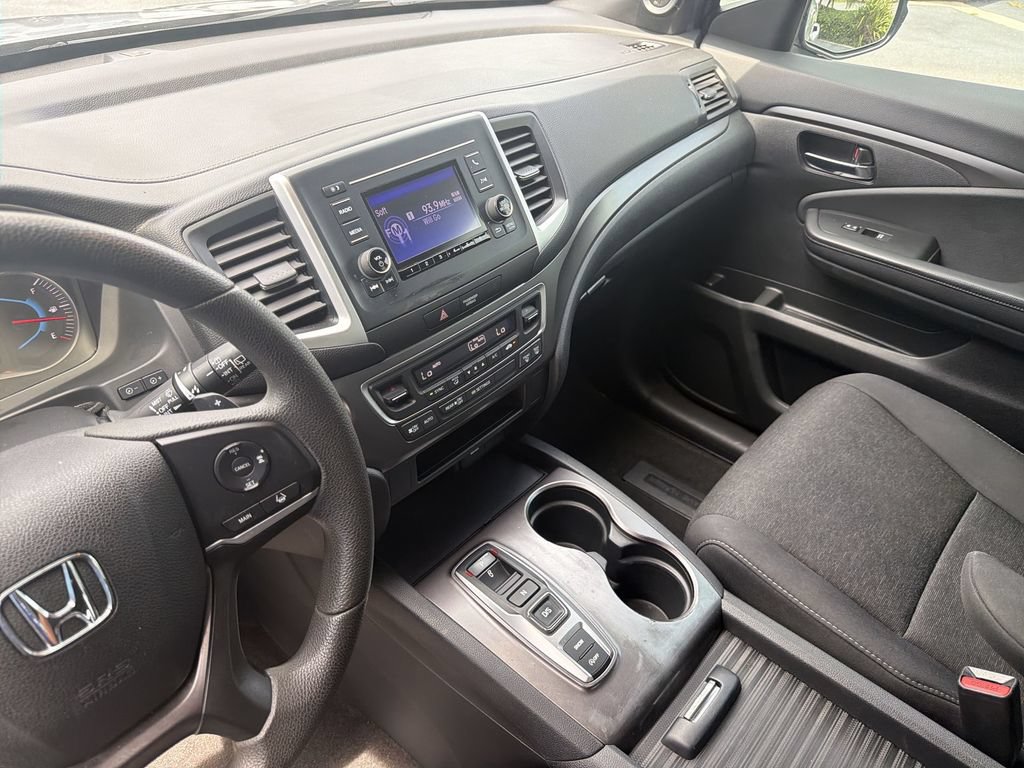 Certified 2020 Honda Passport Sport image 24