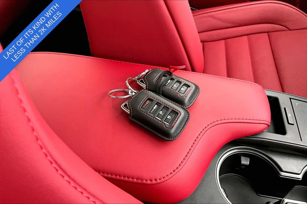 Used 2025 Lexus IS 500 RWD image 13