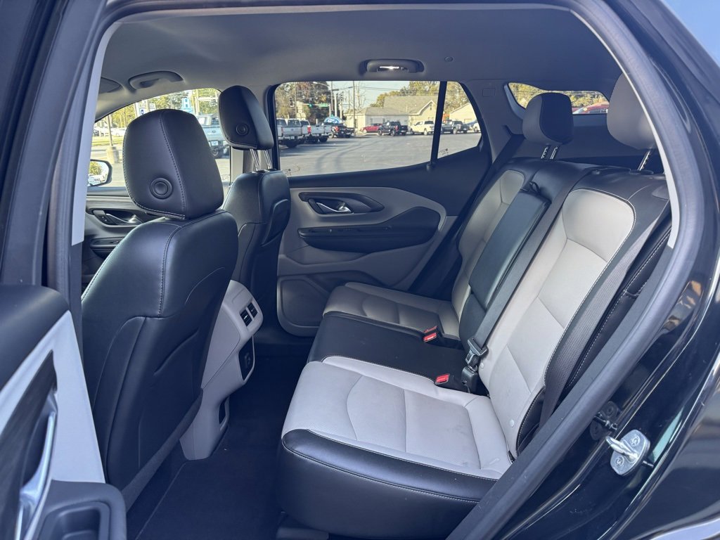 Used 2022 GMC Terrain SLT image 18