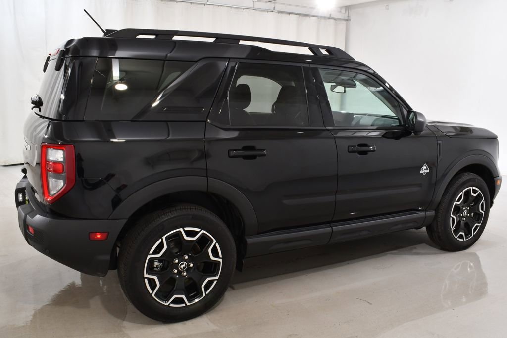 Used 2025 Ford Bronco Sport Outer Banks w/ Outer Banks Tech Package+ AWD/4WD image 11