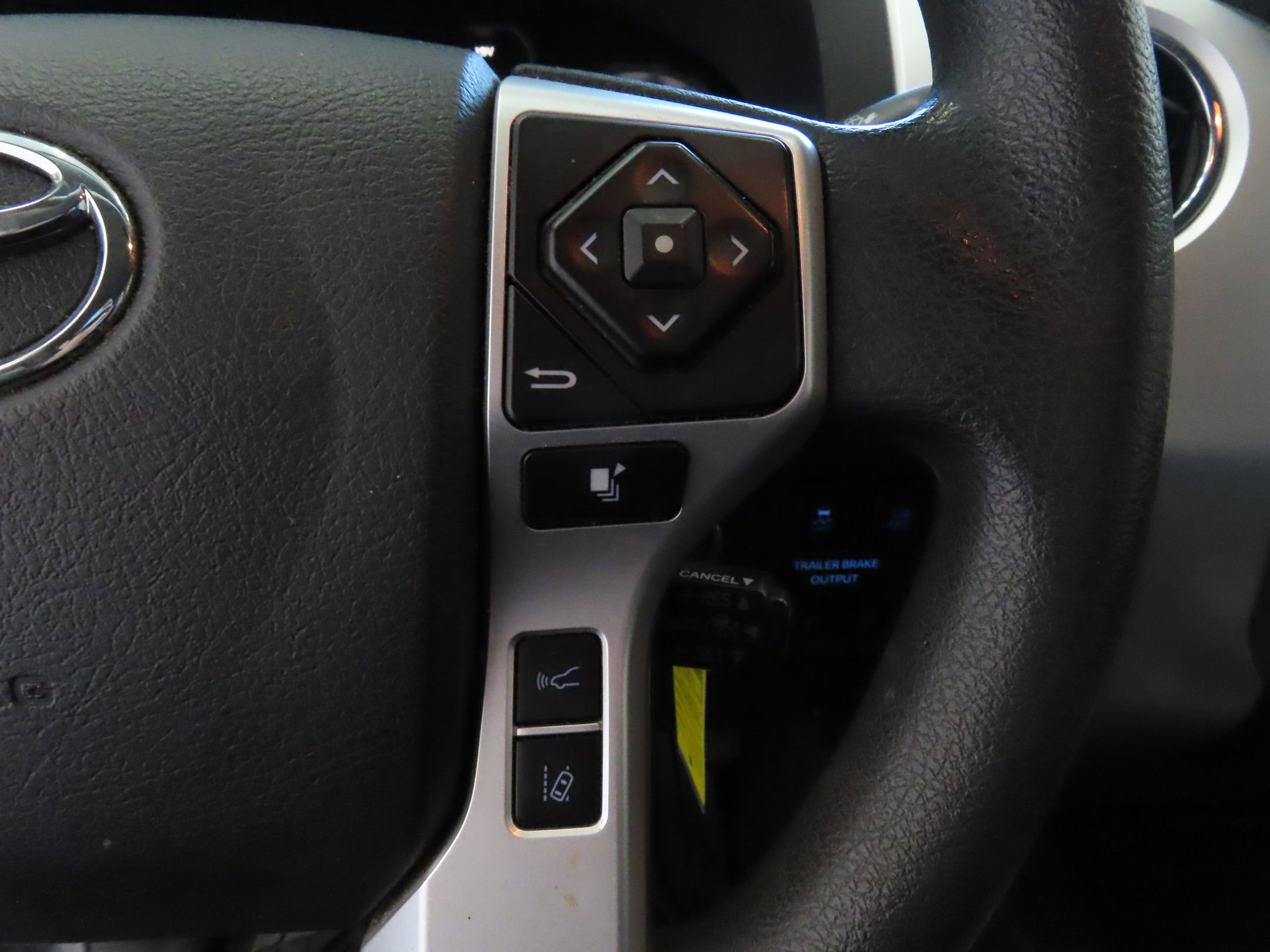 Used 2019 Toyota Tundra SR5 w/ SR5 Upgrade Package image 16