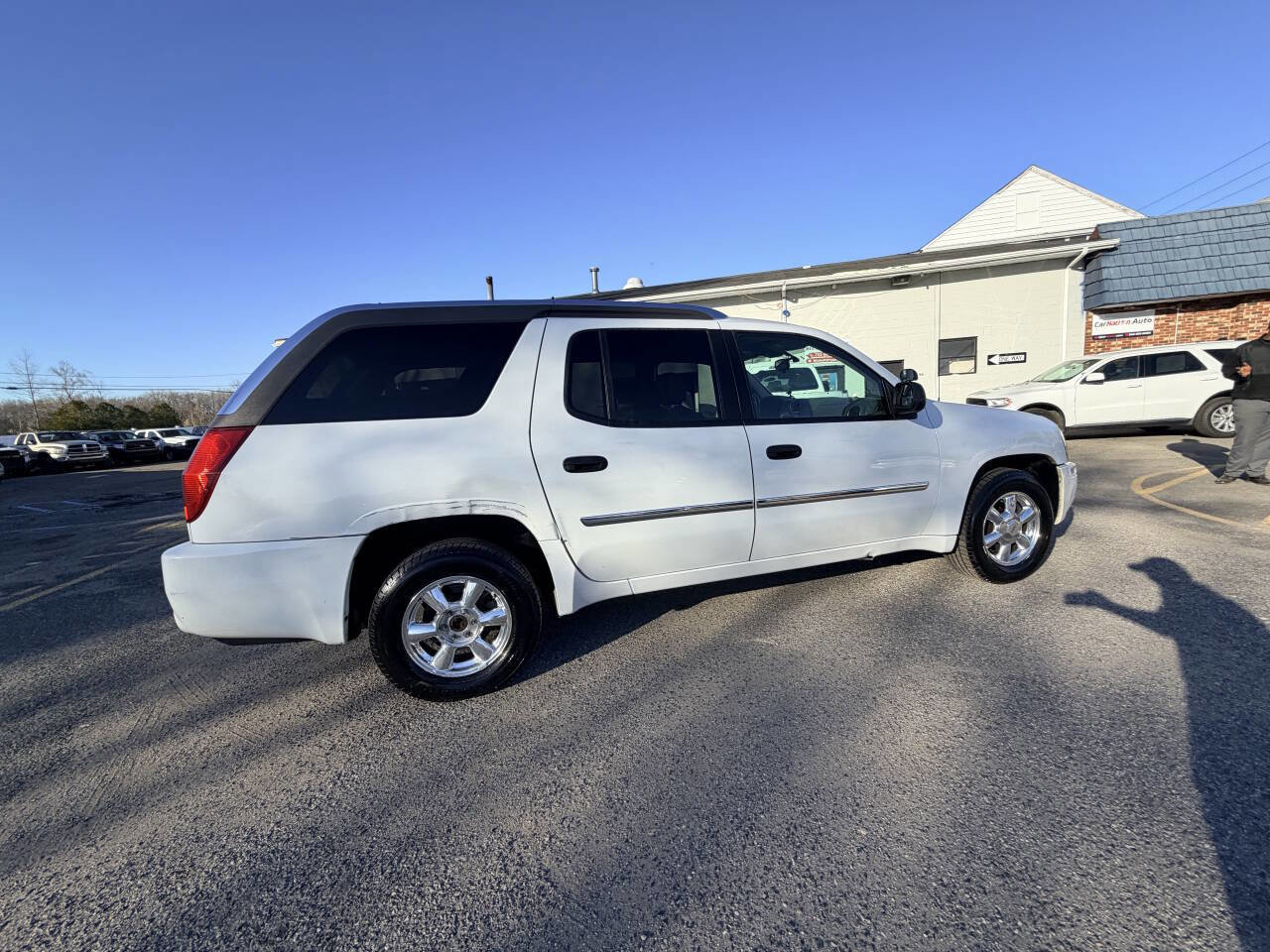 Used 2005 GMC Envoy XUV SLE w/ Sle Preferred Equipment Group AWD/4WD image 11