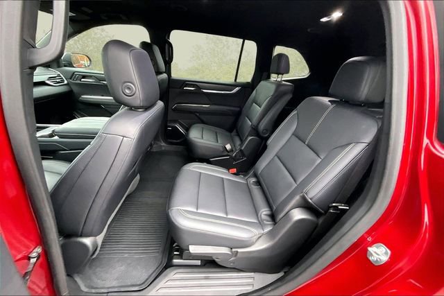 Used 2024 GMC Acadia Elevation image 25