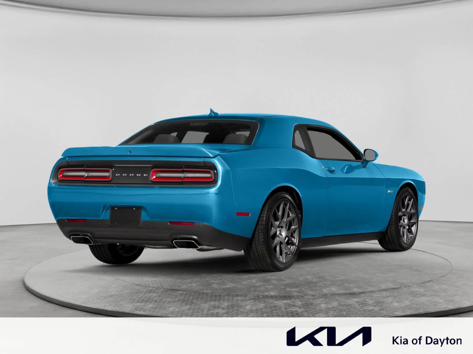 Used 2015 Dodge Challenger R/T Plus RWD image 3