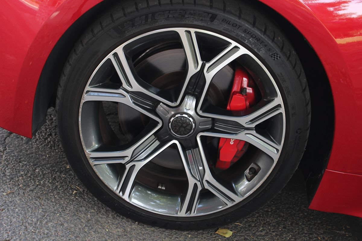 Used 2018 Kia Stinger GT2 RWD image 48