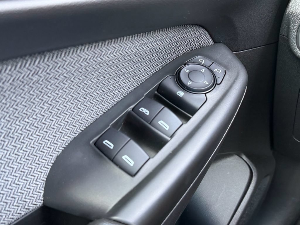 Used 2025 Chevrolet TrailBlazer LT FWD image 20