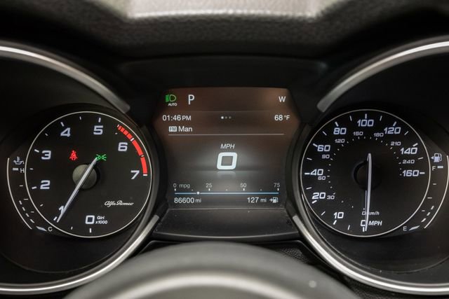 Used 2019 Alfa Romeo Stelvio AWD image 11