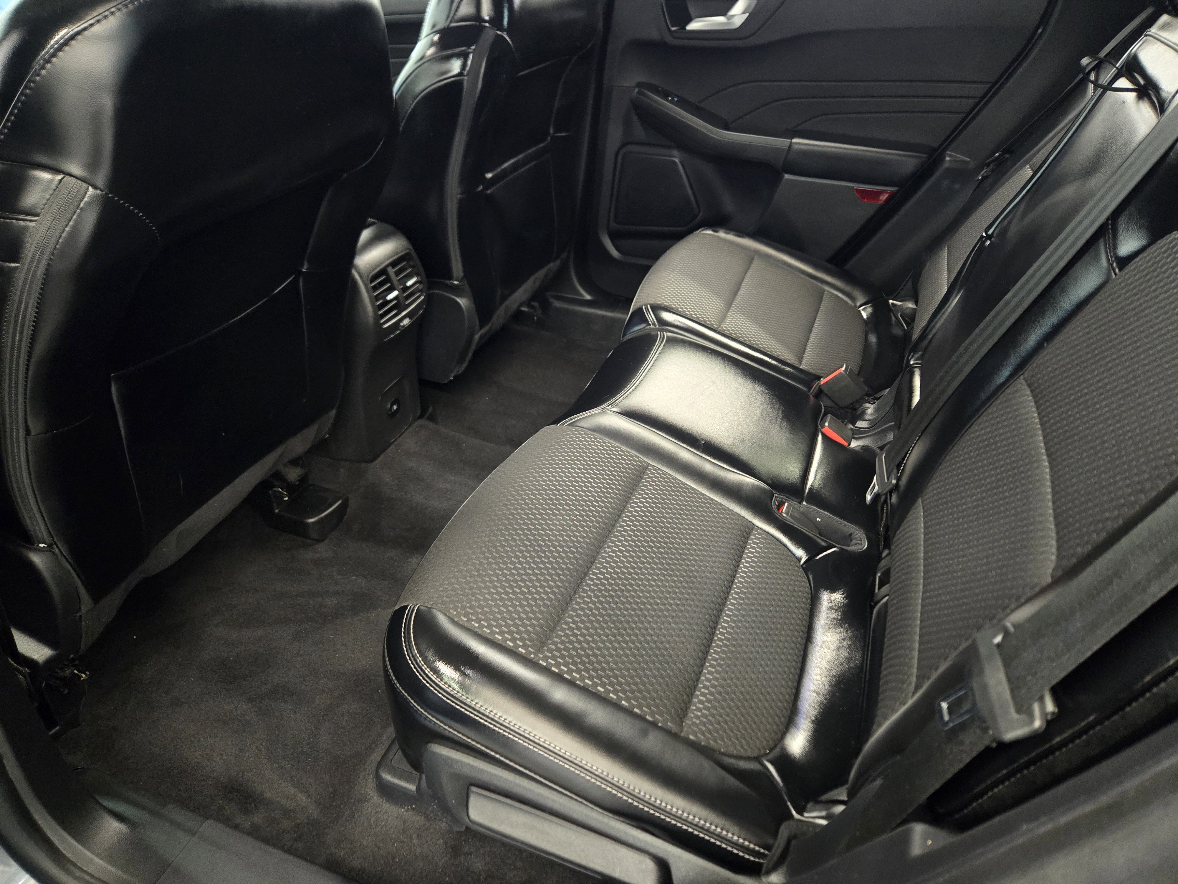 Certified 2024 Ford Escape PHEV image 28