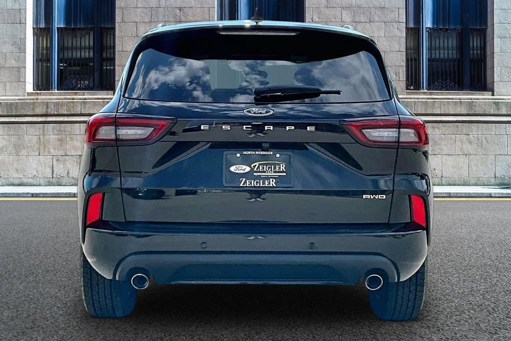 Certified 2024 Ford Escape ST-Line w/ Tech Pack #1 AWD/4WD image 4