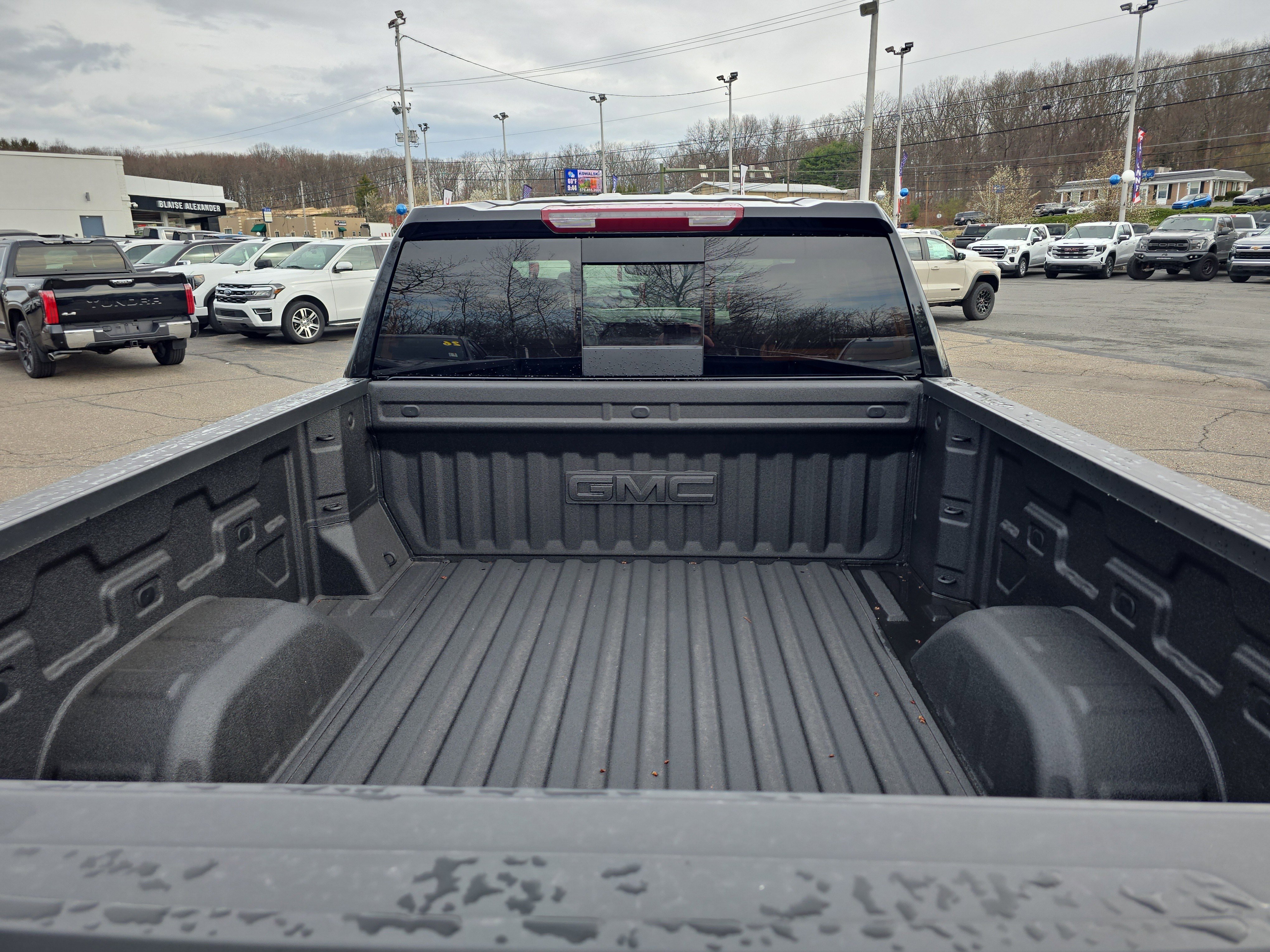 New 2026 GMC Sierra 1500 Elevation w/ Preferred Package AWD/4WD image 5