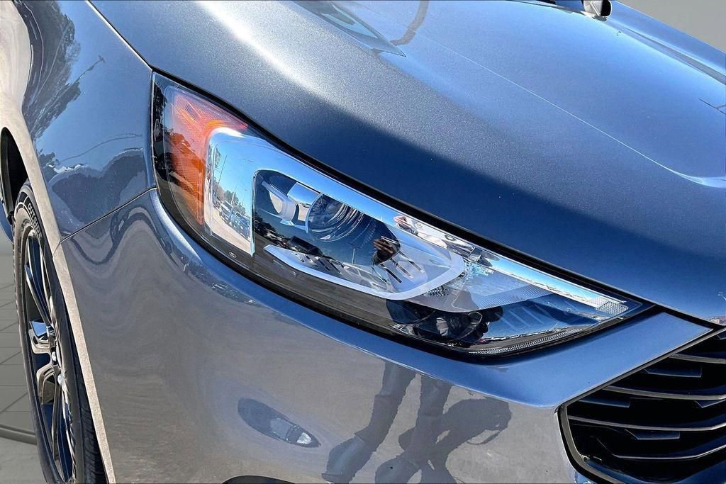 Used 2022 Ford Edge SE w/ Black Appearance Package image 29