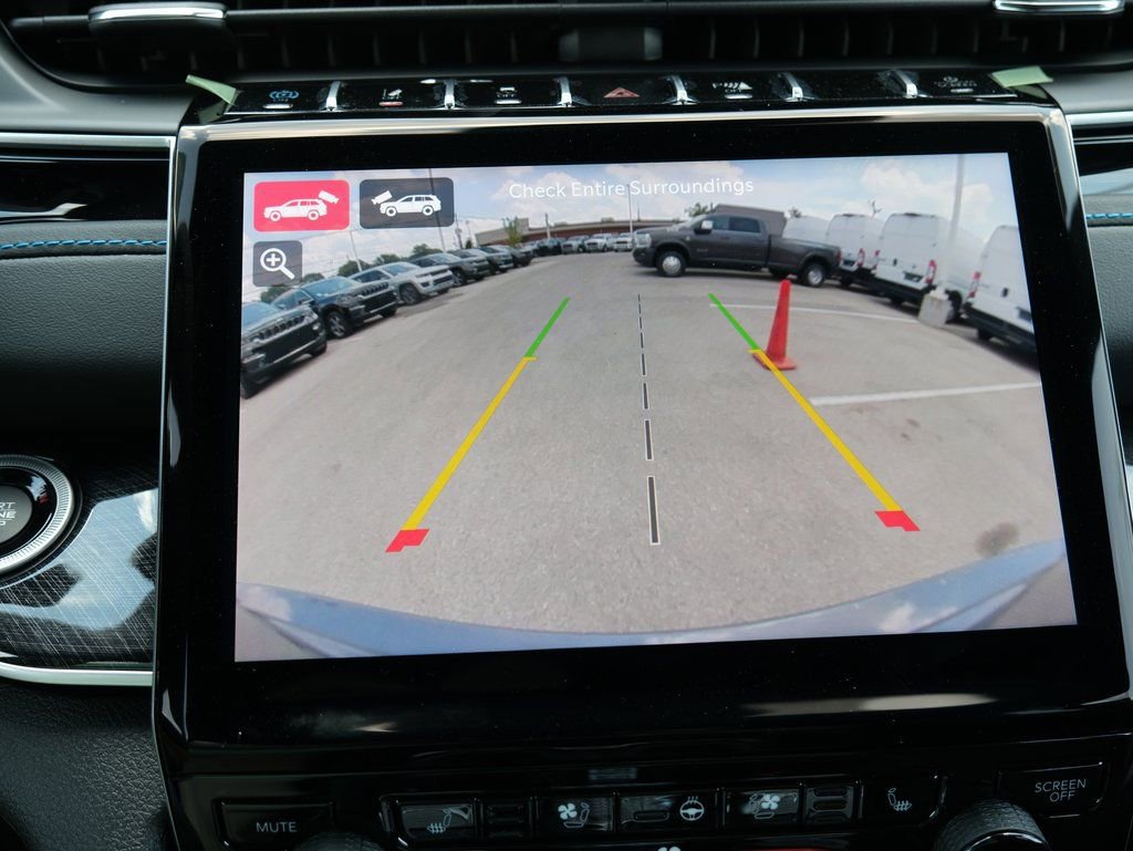 Used 2024 Jeep Grand Cherokee Trailhawk image 23